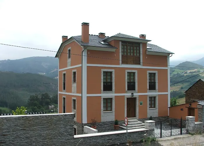 Apartamentos Rurales El Palacio De Doiras